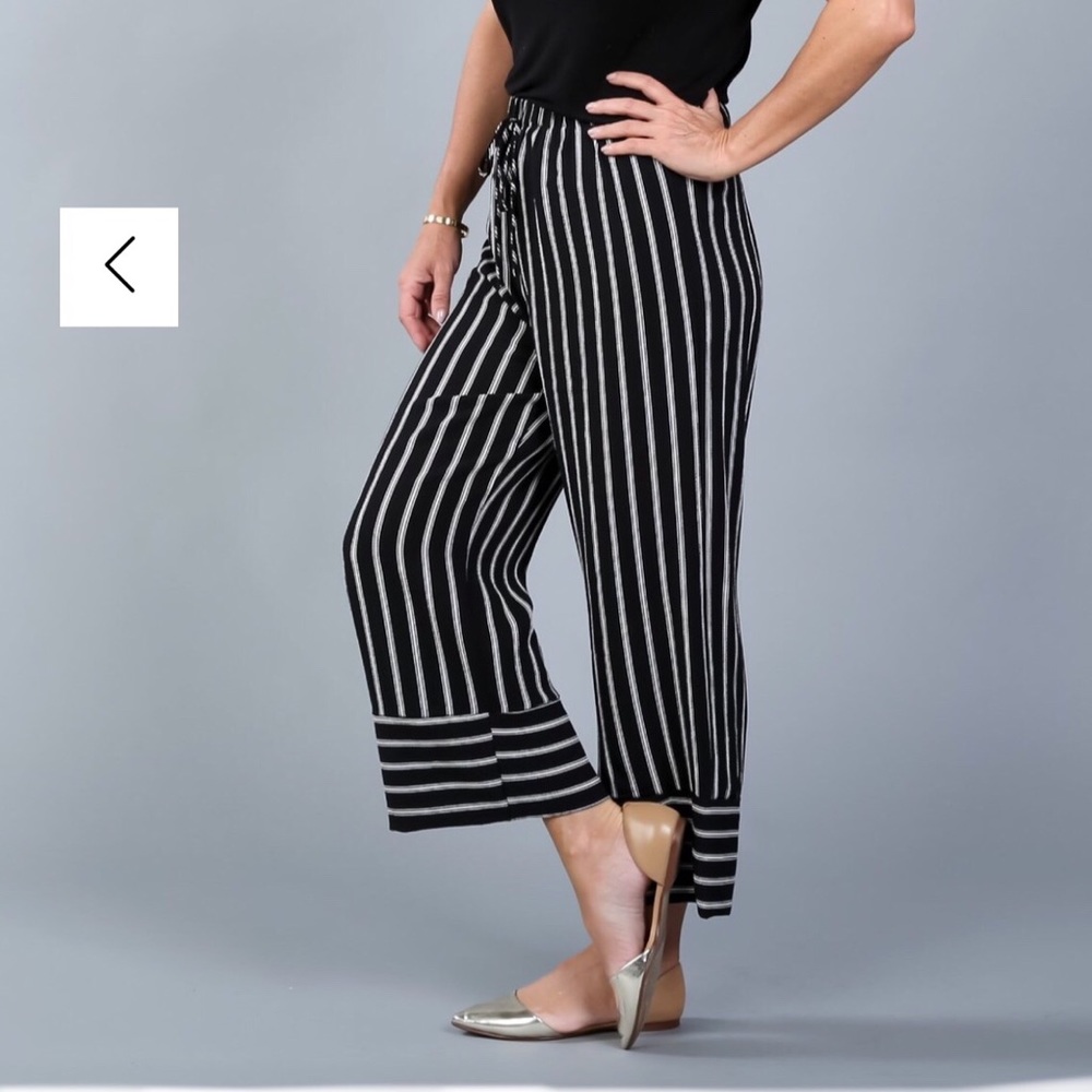 Striped Drawstring Culotte Pants - Picture 3 of 7